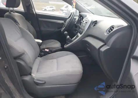 2009 Toyota Matrix S из США, поврежденный, VIN 2T1KE40E69C018924